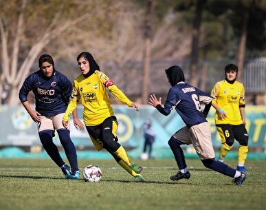 یک برد ویک تساوی نمایندگان کرمان در لیگ برتر فوتبال بانوان یک برد ویک تساوی نمایندگان کرمان در لیگ برتر فوتبال بانوان