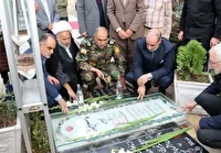 حضور فرمانده نزاجا بر مزار سپهبد شهید قاسم سلیمانی