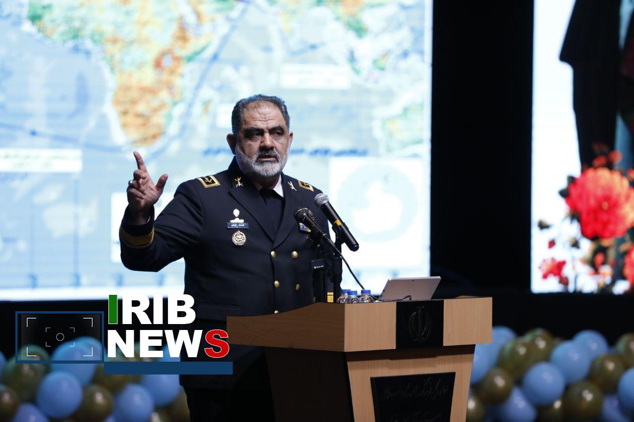 دریادار ایرانی: دشمن هر لحظه منتظر غافلگیری جدید باشد