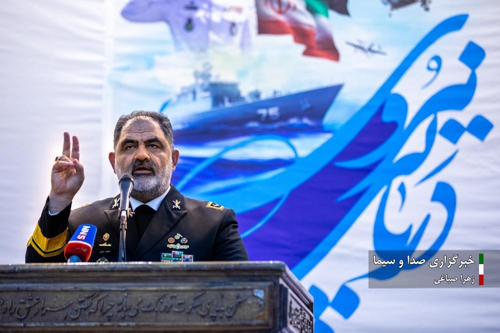 *** امیر دریادار ایرانی: دانشمندانمان را تا قطب جنوب همراهی میکنیم *** امیر دریادار ایرانی: دانشمندانمان را تا قطب جنوب همراهی میکنیم