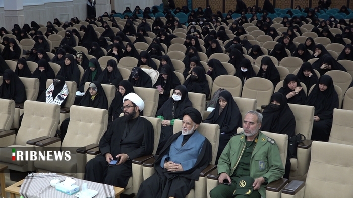 همایش طلایه داران مقاومت در قم همایش طلایه داران مقاومت در قم