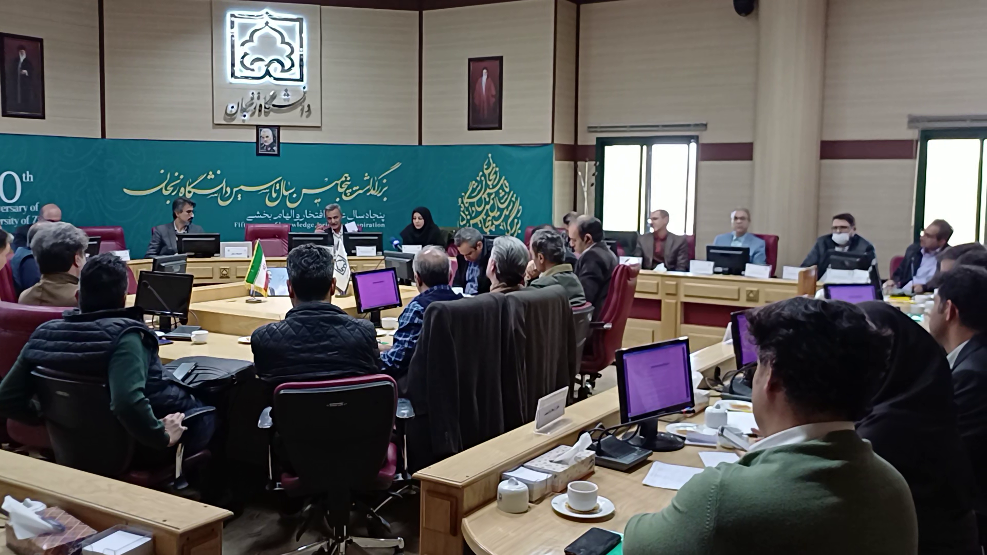 دانشگاه زنجان بر اتصال صنعت و دانشگاه متمرکز می‌شود