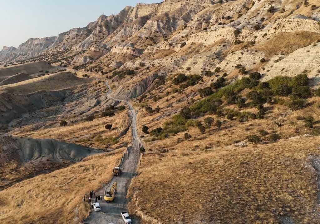 بازگشایی و مرمت مسیر عشایری منطقه ممبینِ ایذه