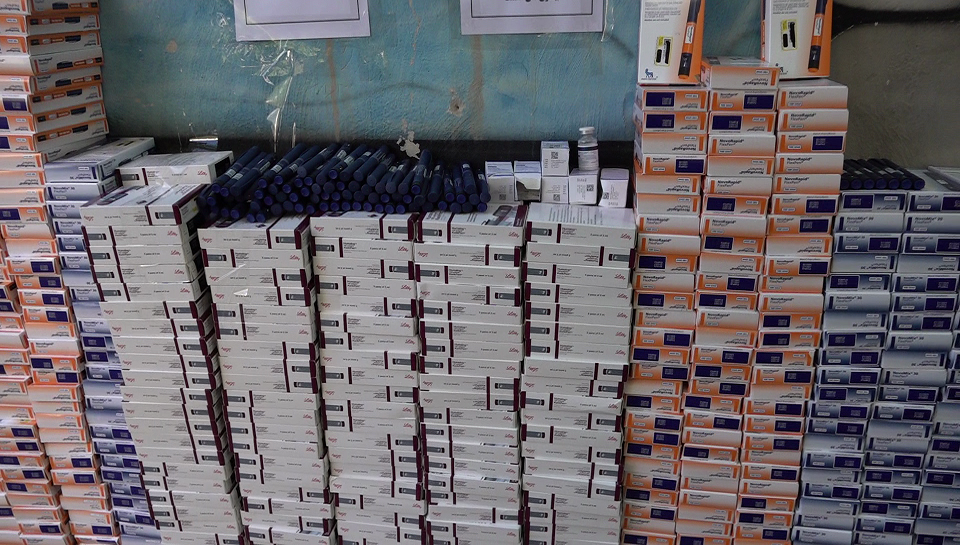 کشف محموله و انهدام باند قاچاق دارو‌های کمیاب در خراسان جنوبی