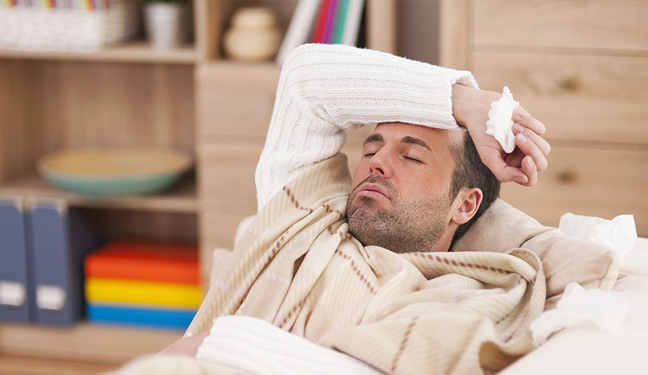 مراجعه به مراکز درمانی تنها در صورت شدت علائم آنفلوانزا ضروری است