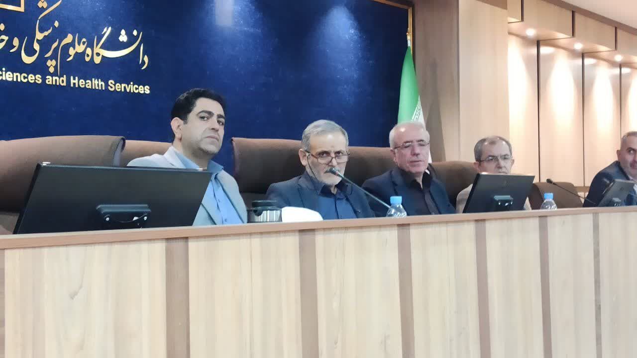 بدهی ۱۶ هزار میلیارد ریالی سازمان‌های بیمه‌گر به دانشگاه علوم پزشکی زنجان