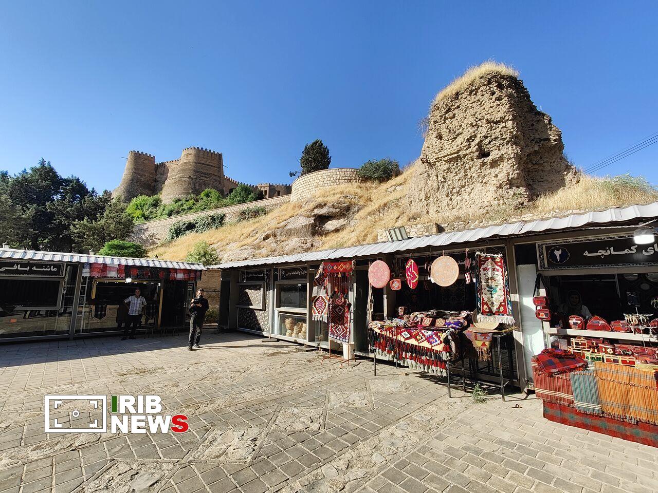 بازگشایب بازارچه صنایع دستی خرم‌آباد پس از بازسازی خسارات جنگ