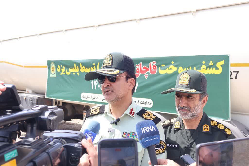 توقیف ۱۳ تانکر حمل سوخت قاچاق در یزد توقیف ۱۳ تانکر حمل سوخت قاچاق در یزد