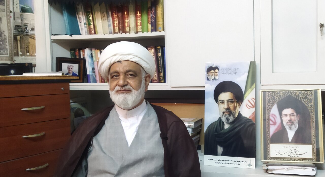 همکاری حوزویان و ائمه مساجد برای خدمترسانی به زائران مراسم تشییع پیکر رهبر شهید همکاری حوزویان و ائمه مساجد برای خدمترسانی به زائران مراسم تشییع پیکر رهبر شهید