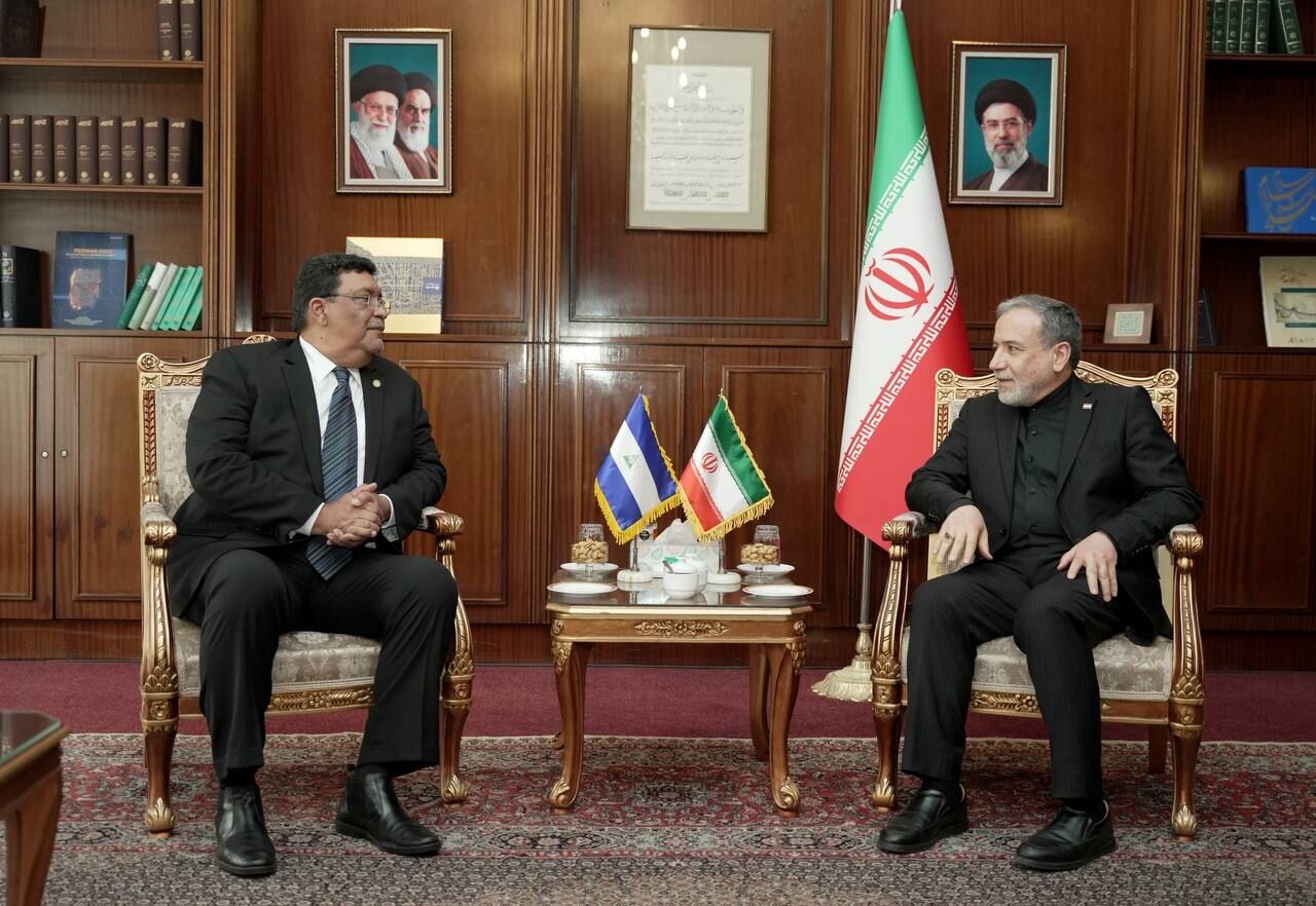 تجلیل نیکاراگوئه از پایداری ایران در مقابل تجاوز نظامی آمریکا تجلیل نیکاراگوئه از پایداری ایران در مقابل تجاوز نظامی آمریکا