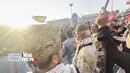 آیین «گِل مالی» لرستانی‌ها در مراسم وداع با رهبر شهید در مصلای تهران