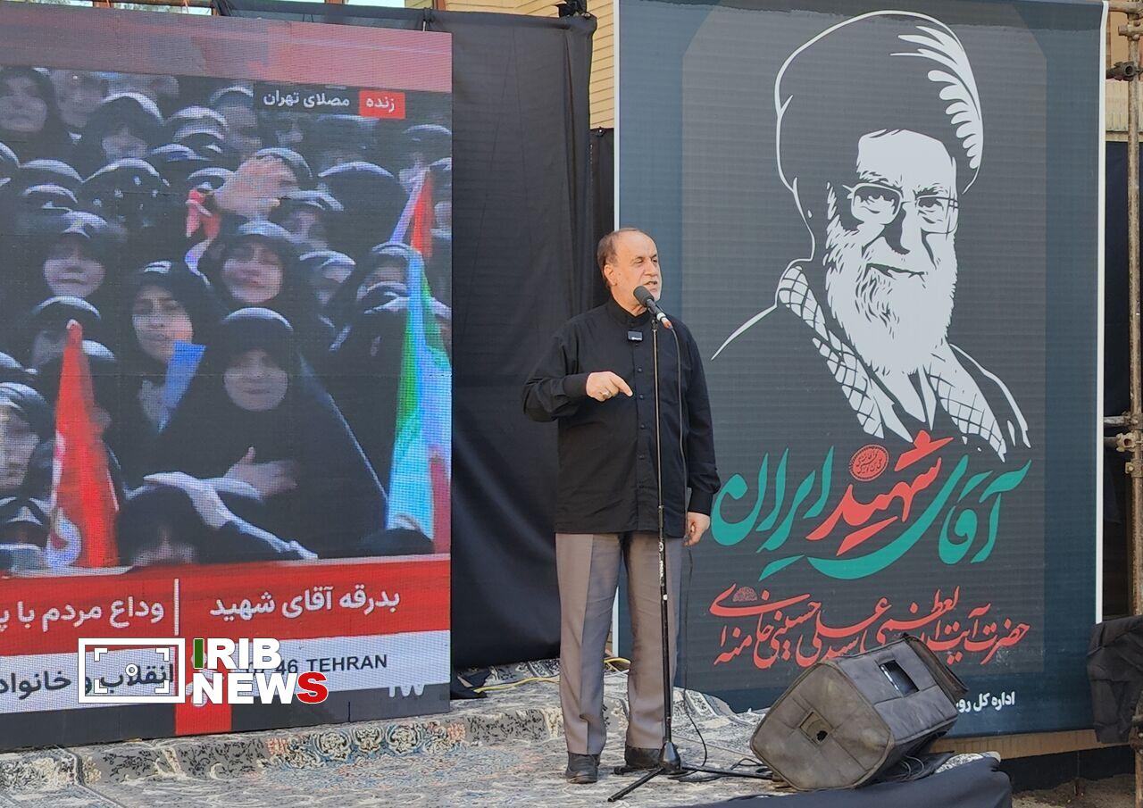 شهادت رهبر انقلاب، توطئههای دشمنان را به وحدت ملی، همدلی و همبستگی تبدیل کرد شهادت رهبر انقلاب، توطئههای دشمنان را به وحدت ملی، همدلی و همبستگی تبدیل کرد