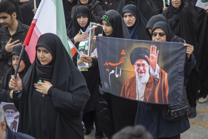 ساری، آماده میزبانی از زائران مراسم تشییع رهبر شهید