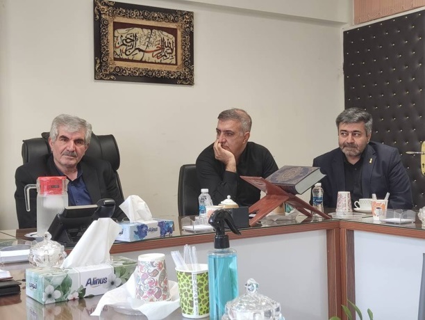 برپایی موکب خدمت‌رسانی دانشگاه جامع علمی‌کاربردی در مسیر تشییع امام شهید