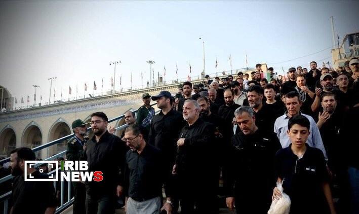 اشک و دلدادگی در آیین اقامه نماز بر پیکر امام مجاهد شهید اشک و دلدادگی در آیین اقامه نماز بر پیکر امام مجاهد شهید