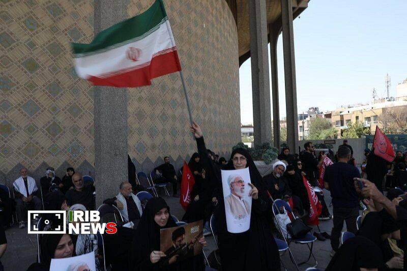 هنرمندان با حضور در تشییع رهبر شهید نشان دادند که در صحنه اند