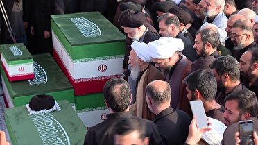 قم، یکپارچه در سوگ و حماسه؛بدرقه باشکوه امام مجاهد