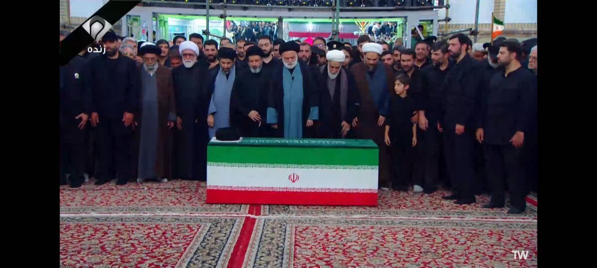 برگزاری برنامه‌ وداع خانواده رهبر شهید انقلاب با پیکر مطهر ایشان در جوار بارگاه منور رضوی