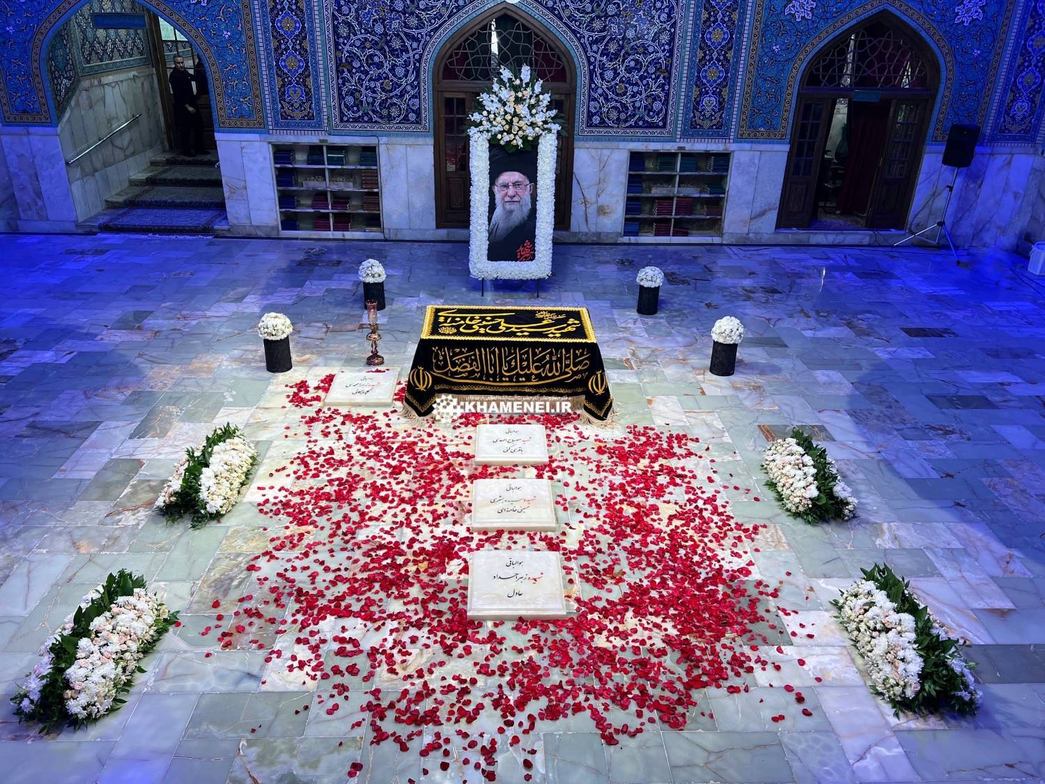زمان گشایش مزار آقای شهید ایران در حرم رضوی اعلام شد زمان گشایش مزار آقای شهید ایران در حرم رضوی اعلام شد
