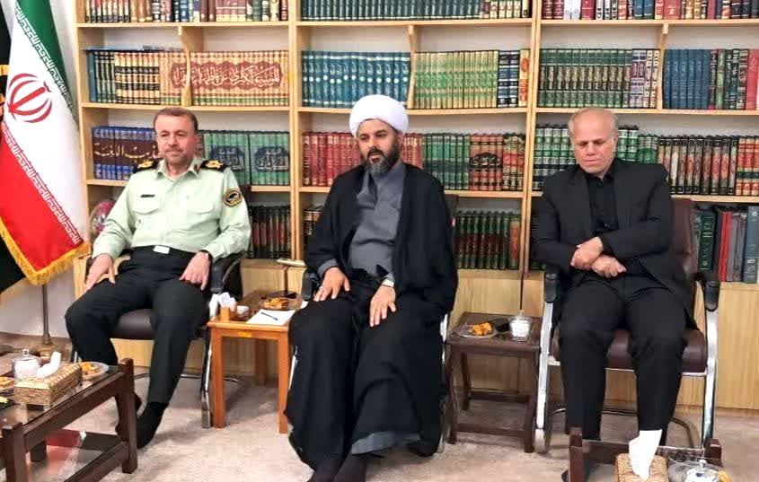 دیدار فرمانده انتظامی گیلان با فرماندار و امام جمعه شفت دیدار فرمانده انتظامی گیلان با فرماندار و امام جمعه شفت