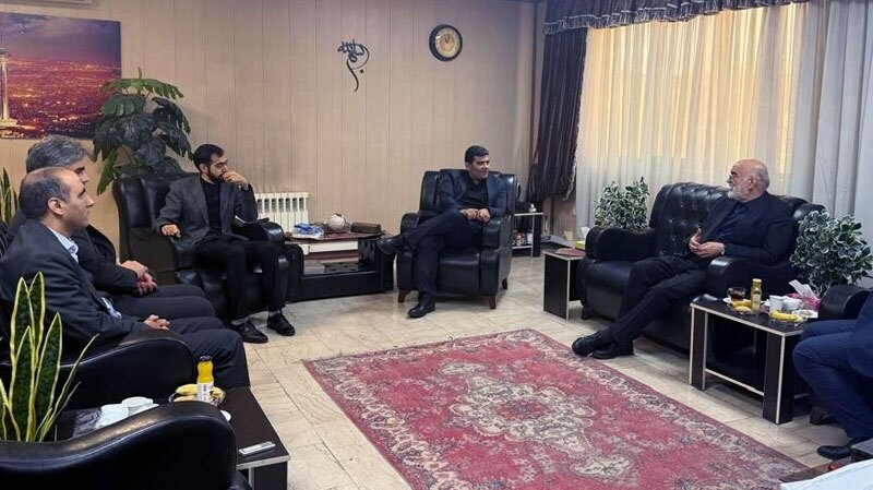 بازدید معاون امور بین‌الملل قوه قضائیه و دبیر ستاد حقوق بشر از دادسرای تهران ویژه امور بین الملل