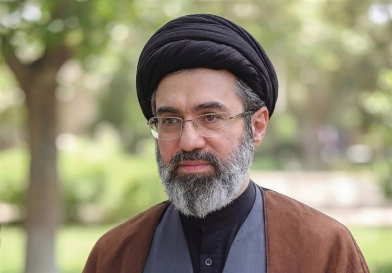 پیام رهبر معظم انقلاب به مناسبت تشییع و تدفین رهبر شهید ایران ؛ تا ساعتی دیگر پیام رهبر معظم انقلاب به مناسبت تشییع و تدفین رهبر شهید ایران ؛ تا ساعتی دیگر