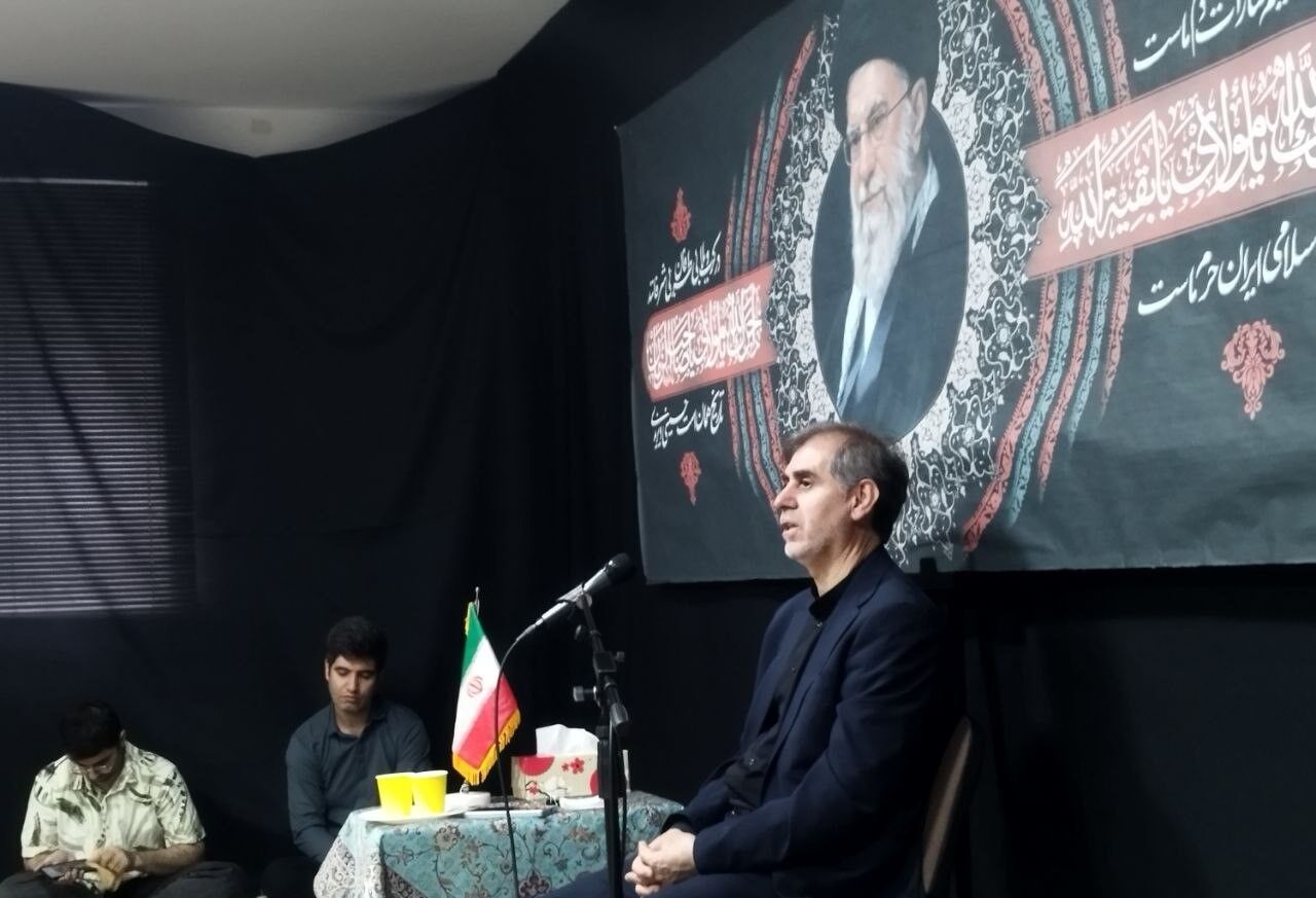 مراسم بزرگداشت دانشجویان ایرانی مسکو برای رهبر شهید انقلاب مراسم بزرگداشت دانشجویان ایرانی مسکو برای رهبر شهید انقلاب