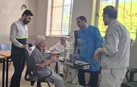 ارائه خدمات رایگان پزشکی به بیش از ۱۵۰ نفر در لردگان