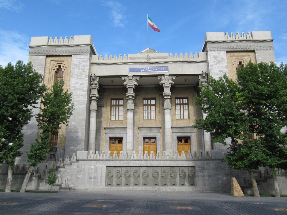 احضار مجدد سفیر انگلیس در تهران به وزارت امور خارجه احضار مجدد سفیر انگلیس در تهران به وزارت امور خارجه