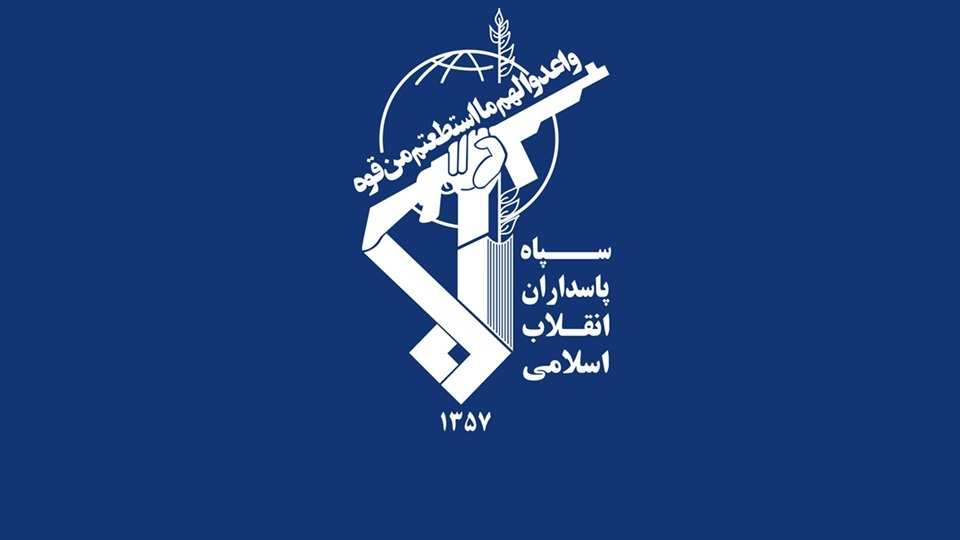 پایگاه دشمن در کویت به آتش کشیده شد پایگاه دشمن در کویت به آتش کشیده شد