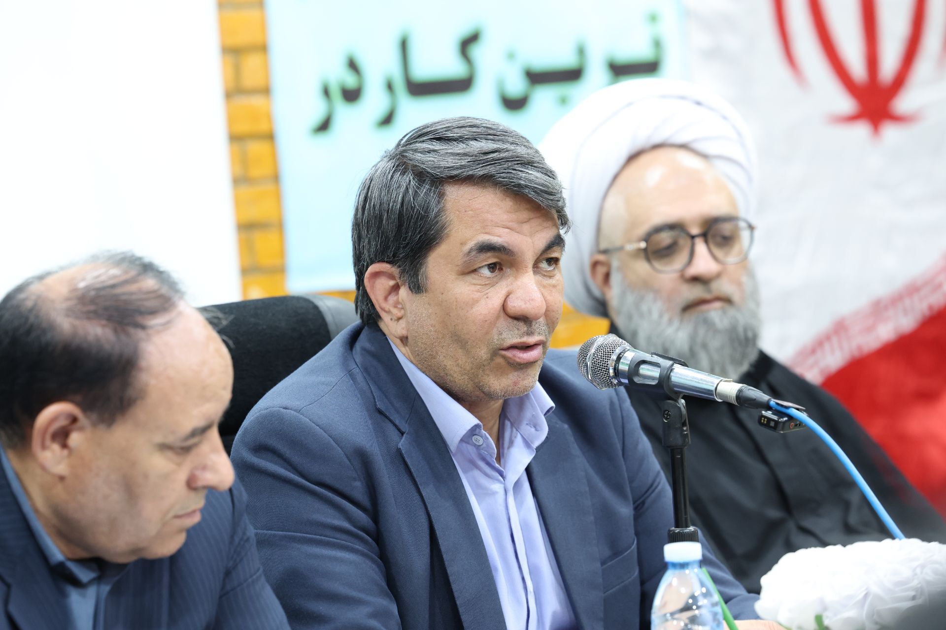 لزوم تدوین سند توسعه بخش شهداد بر پایه ظرفیتهای منطقه لزوم تدوین سند توسعه بخش شهداد بر پایه ظرفیتهای منطقه