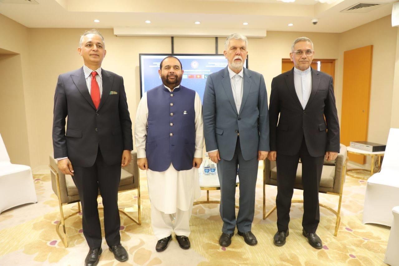 تعاملات مستمر مسئولان ایران و پاکستان *https://www.farhang.gov.ir/fa/news/841222 تعاملات مستمر مسئولان ایران و پاکستان *https://www.farhang.gov.ir/fa/news/841222
