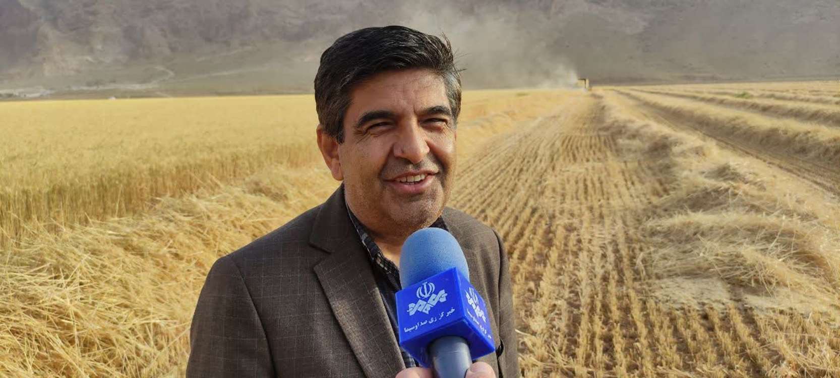 برداشت ۲۷ هزار تن گندم در شهرستان بروجن برداشت ۲۷ هزار تن گندم در شهرستان بروجن