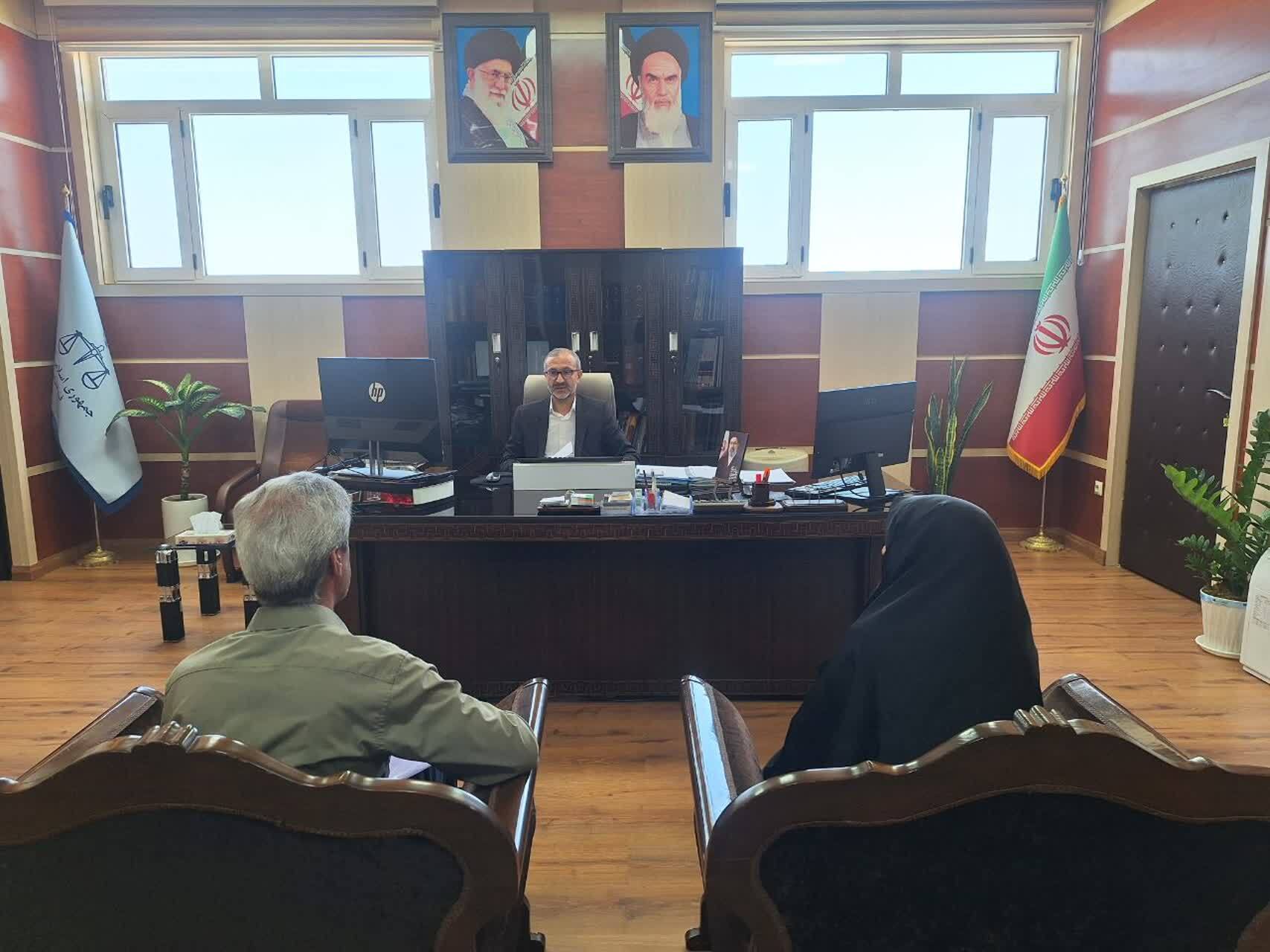 رسیدگی به ۸۳ نفر از مراجعان هفتگی دادگستری خراسان جنوبی رسیدگی به ۸۳ نفر از مراجعان هفتگی دادگستری خراسان جنوبی