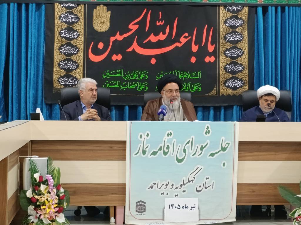 توسعه معارف دینی و نماز؛ اسلحه مقابله با ترویج ناهنجاری‌ها