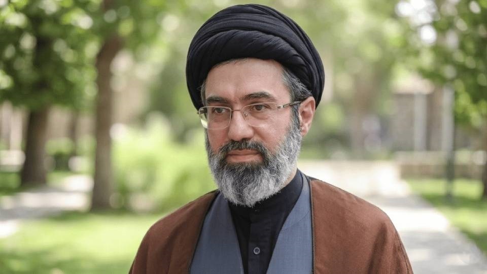 پیام تسلیت رهبر انقلاب به مناسبت درگذشت مادر شهیدان مظفر پیام تسلیت رهبر انقلاب به مناسبت درگذشت مادر شهیدان مظفر