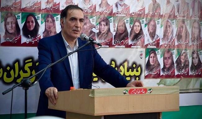 باید میناب یک موزه ماندگار شود تا همگان از آن درس اخلاق، مقاومت و انسانیت بگیرند/ دیدار با خانواده شهدا برای ما فرصت آموزش و یادگیری است