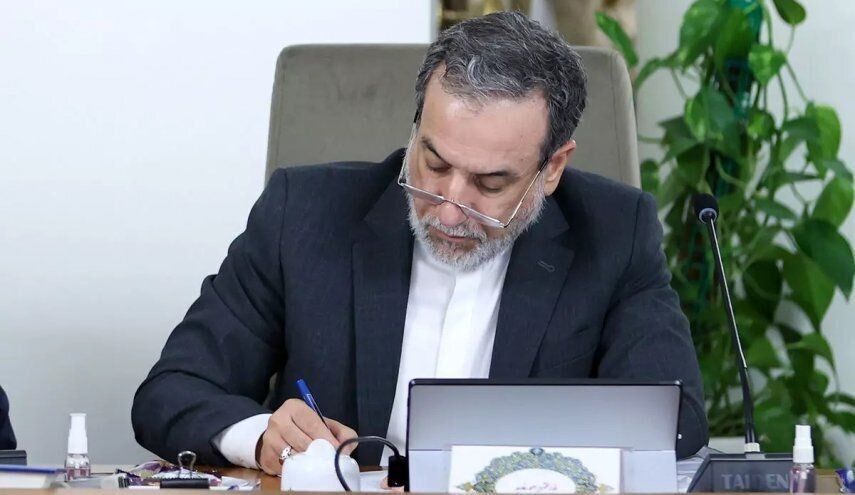 عراقچی، درگذشت استاد اکبر عبدی را تسلیت گفت عراقچی، درگذشت استاد اکبر عبدی را تسلیت گفت