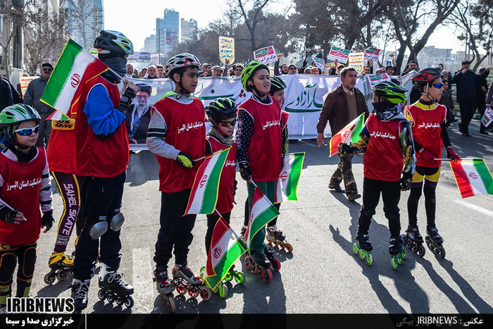 شکوه حضور مردم خرم آباد در راهپیمایی یوم الله 22 بهمن 96