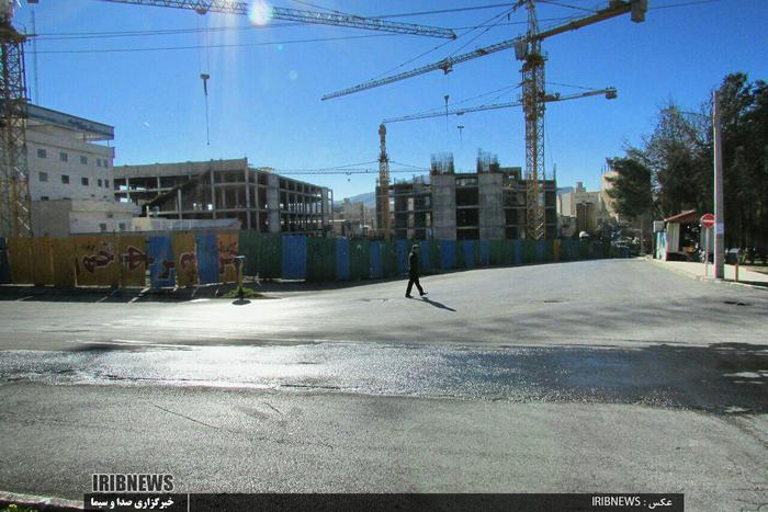 خزان پروژه برج‌های دوقلو کیو خرم‌آباد در آستانه بهار

این پروژه قرار بود پس از ۳ سال و ابتدای سال ۱۳۹۷ به بهره‌برداری برسد

عکاس: رضا جایدری